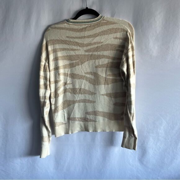 Women's Splendid Neutral Zebra Print Sweater - Picture 4 of 6
